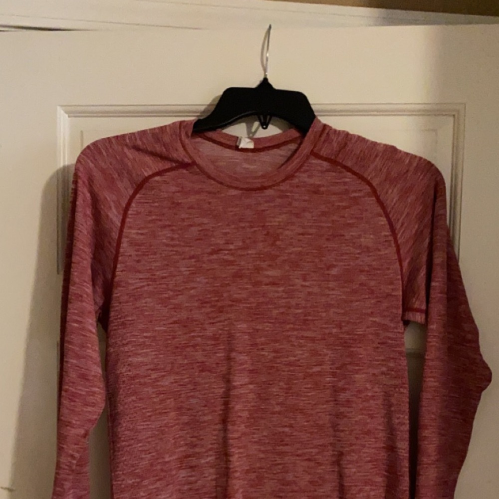 Men’s Lululemon Long Sleeve Shirt